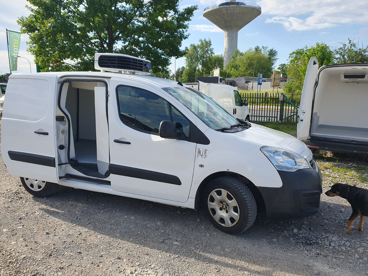 PEUGEOT PARTNER LONG CHLODNIA MROZNIA CARRIER +230V KLIMA NAVI EURO6 - Refrigerated van: picture 1 PEUGEOT PARTNER LONG CHLODNIA MROZNIA CARRIER +230V KLIMA NAVI EURO6 - Refrigerated van: picture 1