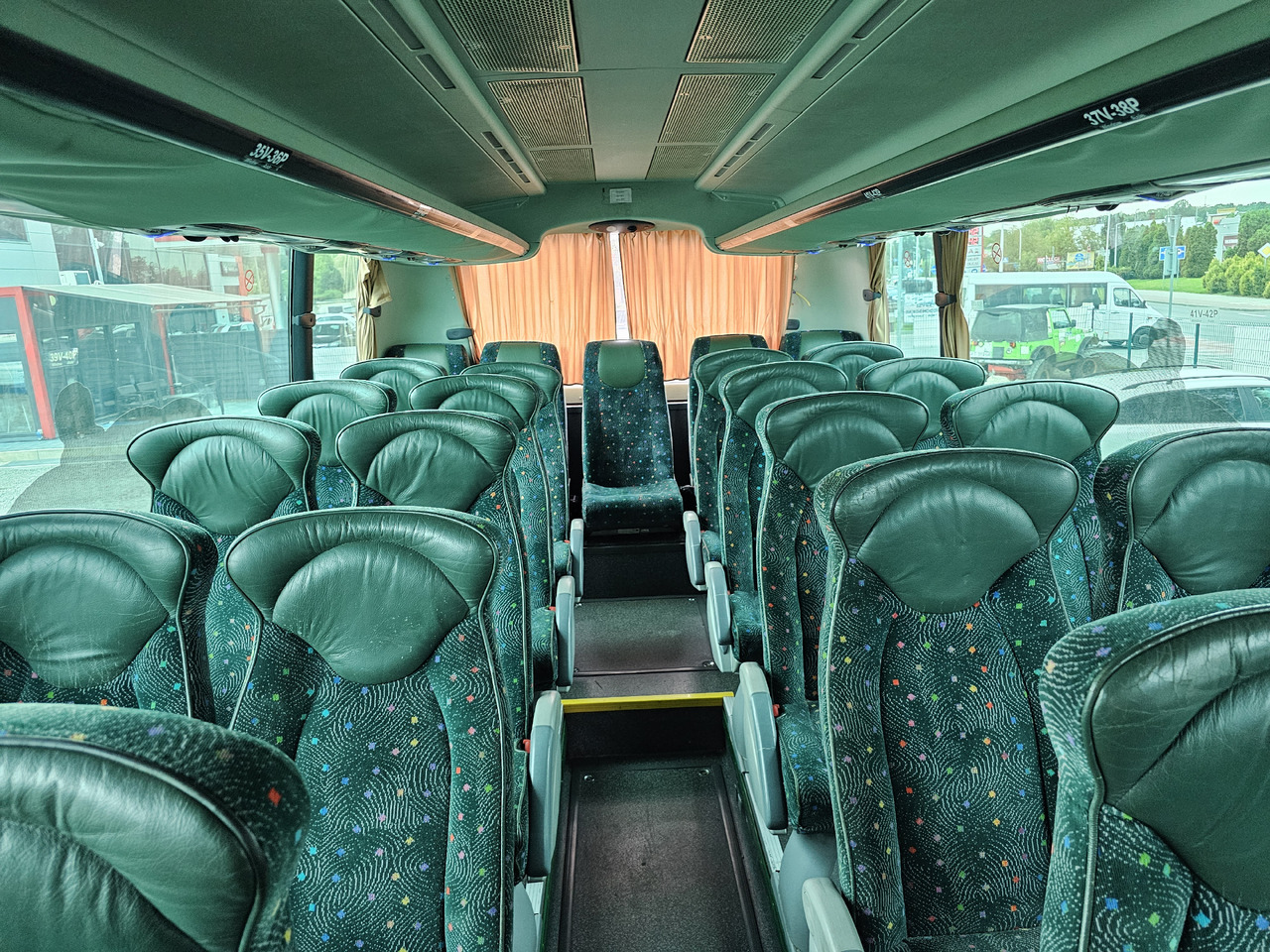 SCANIA IRIZAR CENTURY 61 OSOB KLIMA EURO5 - Coach: picture 2 SCANIA IRIZAR CENTURY 61 OSOB KLIMA EURO5 - Coach: picture 2