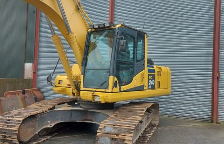 KOMATSU PC240LC-8 - Crawler excavator: picture 2 KOMATSU PC240LC-8 - Crawler excavator: picture 2