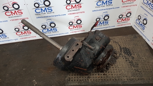 Case 1290, 1394 David Brown 1490 Rear Half Axle Lhs 10/49 K203977, K203976 - Rear axle for Farm tractor: picture 1 Case 1290, 1394 David Brown 1490 Rear Half Axle Lhs 10/49 K203977, K203976 - Rear axle for Farm tractor: picture 1