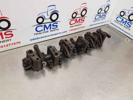 Case 5140 , 5000, Mx, Head Valve Mechanism Kit, Rocker Arm J910810 - Cylinder head: picture 2 Case 5140 , 5000, Mx, Head Valve Mechanism Kit, Rocker Arm J910810 - Cylinder head: picture 2