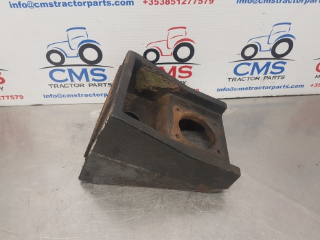 Case Maxxum 5120, 5140, 5130, 5240 Cab Front Support 1530867c1, 120205a2 - Cab suspension: picture 1 Case Maxxum 5120, 5140, 5130, 5240 Cab Front Support 1530867c1, 120205a2 - Cab suspension: picture 1