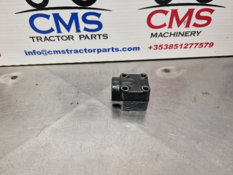 Case Mxu100, New Holland T6000, Tsa, Transmission Flange 5192922 - Gearbox: picture 1 Case Mxu100, New Holland T6000, Tsa, Transmission Flange 5192922 - Gearbox: picture 1