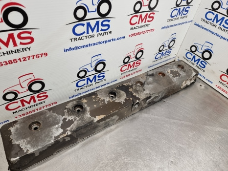 Claas Ares 656rc, Jd6068 Engine Valve Cover R121453, R135388, R135360 - Cylinder head: picture 2 Claas Ares 656rc, Jd6068 Engine Valve Cover R121453, R135388, R135360 - Cylinder head: picture 2