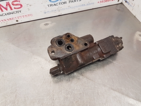 Claas Ares 836, 816, 610rz Trailer Brake Valve Parts 153108045, 6005021939 - Brake valve for Farm tractor: picture 4 Claas Ares 836, 816, 610rz Trailer Brake Valve Parts 153108045, 6005021939 - Brake valve for Farm tractor: picture 4