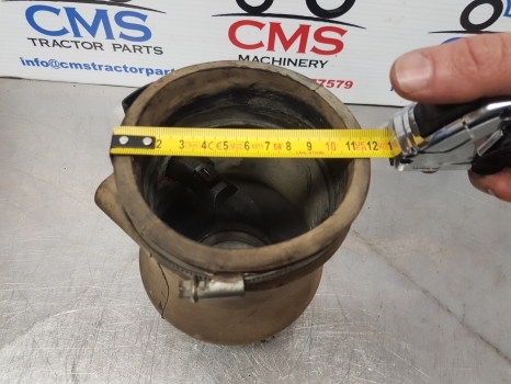 Claas Arion 530, 500 Air Intake Tube And Sensor 0021666020, 0011453630 - Air intake system: picture 5 Claas Arion 530, 500 Air Intake Tube And Sensor 0021666020, 0011453630 - Air intake system: picture 5