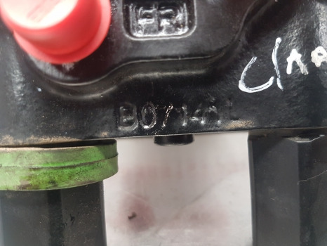 Claas Arion 530, Arion 500, 600, Brake Master Cylinder 11253932, 0021585080 - Brake valve for Agricultural machinery: picture 4 Claas Arion 530, Arion 500, 600, Brake Master Cylinder 11253932, 0021585080 - Brake valve for Agricultural machinery: picture 4
