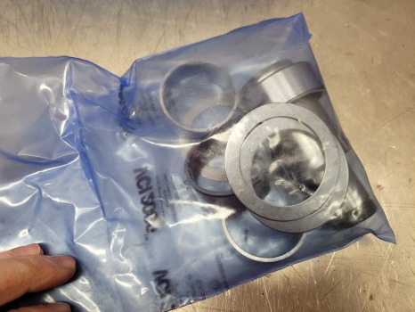 Claas, Mccormick, Case Carraro Front Axle Swivel Housing Rhs 066657, 11664 - Front axle: picture 3 Claas, Mccormick, Case Carraro Front Axle Swivel Housing Rhs 066657, 11664 - Front axle: picture 3
