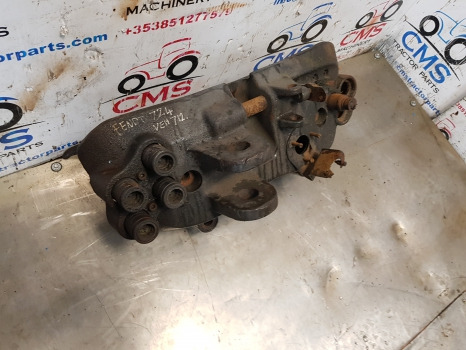 Fendt 724 S4, 500, 700 Series, Front Towing Hook Plate 737300171023 - Counterweight: picture 2 Fendt 724 S4, 500, 700 Series, Front Towing Hook Plate 737300171023 - Counterweight: picture 2