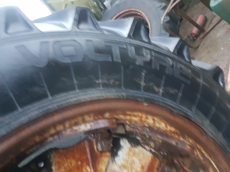 Ford 30, Tw, 40 Series Tw15, 8530, Tw20 Rear Adjustable Wheel Ant Tyre 18.4r38 - Wheel and tire package for Farm tractor: picture 3 Ford 30, Tw, 40 Series Tw15, 8530, Tw20 Rear Adjustable Wheel Ant Tyre 18.4r38 - Wheel and tire package for Farm tractor: picture 3