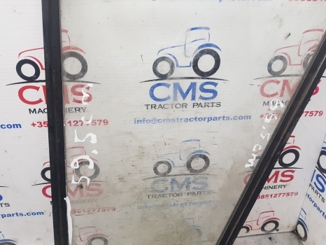 Ford 4610, 5610 Ap, Lp Door Glass Lower Lhs 83944252, E3nn94214a37aa - Door and parts for Farm tractor: picture 3 Ford 4610, 5610 Ap, Lp Door Glass Lower Lhs 83944252, E3nn94214a37aa - Door and parts for Farm tractor: picture 3