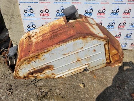 Ford 5000, 6000, 7000 Cab Rear Mudguard Fender Lhs Wide Type 82008463 - Fender: picture 4 Ford 5000, 6000, 7000 Cab Rear Mudguard Fender Lhs Wide Type 82008463 - Fender: picture 4