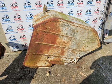 Ford 5000, 6000, 7000 Cab Rear Mudguard Fender Wide Type Rhs 82008463 - Fender: picture 1 Ford 5000, 6000, 7000 Cab Rear Mudguard Fender Wide Type Rhs 82008463 - Fender: picture 1