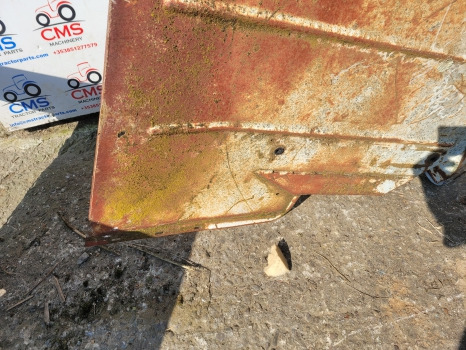 Ford 5000, 6000, 7000 Cab Rear Mudguard Fender Wide Type Rhs 82008463 - Fender: picture 2 Ford 5000, 6000, 7000 Cab Rear Mudguard Fender Wide Type Rhs 82008463 - Fender: picture 2