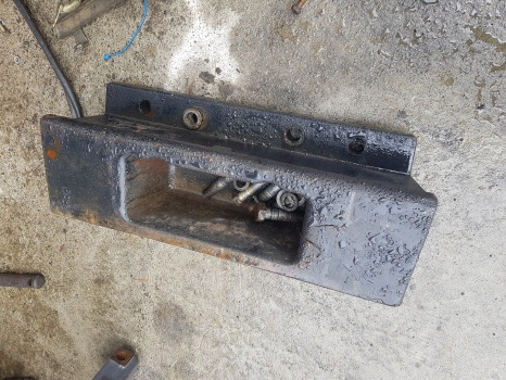 Ford 6635 Fiat L95 New Holland Tl100 Front Weight Carrier 5199414, 5172314 - Counterweight: picture 1 Ford 6635 Fiat L95 New Holland Tl100 Front Weight Carrier 5199414, 5172314 - Counterweight: picture 1