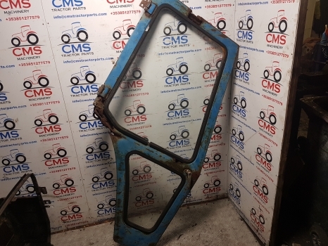 Ford 7600, 7710, 6600 Tw10, Tw20 Q Cab Door Right Assembly D8nn9420124bc - Door and parts for Farm tractor: picture 1 Ford 7600, 7710, 6600 Tw10, Tw20 Q Cab Door Right Assembly D8nn9420124bc - Door and parts for Farm tractor: picture 1