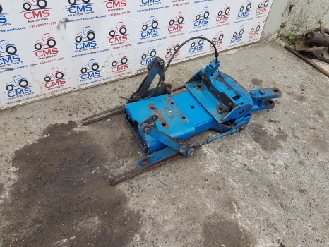 Ford 7740, 40 Series, Pick Up Hitch Complete E9nne936ab12b, 81875162 - Frame/ Chassis: picture 2 Ford 7740, 40 Series, Pick Up Hitch Complete E9nne936ab12b, 81875162 - Frame/ Chassis: picture 2