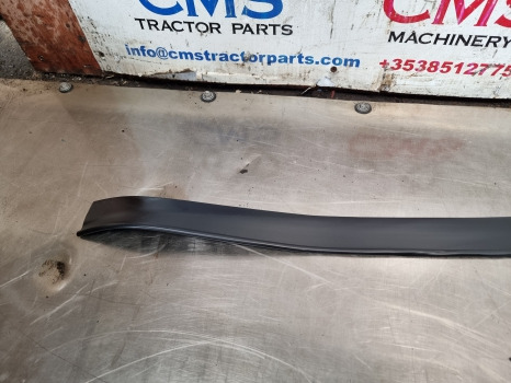 Ford Sq Cab, 10, Tw, 30 Cab Mudguard Seal E4nn16r322ab, E4nn16r322ac - Fender: picture 2 Ford Sq Cab, 10, Tw, 30 Cab Mudguard Seal E4nn16r322ab, E4nn16r322ac - Fender: picture 2