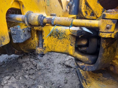Jcb 530-105 Front axle housing rhs 18.16:1, 453/3338 - Front axle for Material handling equipment: picture 2 Jcb 530-105 Front axle housing rhs 18.16:1, 453/3338 - Front axle for Material handling equipment: picture 2