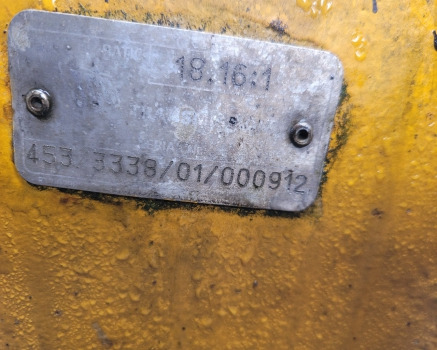 Jcb 533-105, 530, 540 Front Axle Differential Unit Complete 18.16:1, 453/3338 - Front axle for Agricultural machinery: picture 2 Jcb 533-105, 530, 540 Front Axle Differential Unit Complete 18.16:1, 453/3338 - Front axle for Agricultural machinery: picture 2