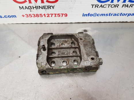 John Deere 3050, 3350, 3650, 3155, Fuel Filter Head Re28534 - Fuel filter: picture 1 John Deere 3050, 3350, 3650, 3155, Fuel Filter Head Re28534 - Fuel filter: picture 1