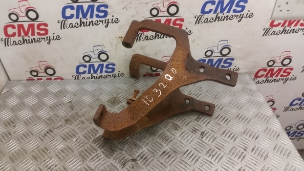 John Deere 3200, 3400 Telehandler Exhaust Muffler, Silencer Bracket Az57460 - Muffler for Telescopic handler: picture 2 John Deere 3200, 3400 Telehandler Exhaust Muffler, Silencer Bracket Az57460 - Muffler for Telescopic handler: picture 2
