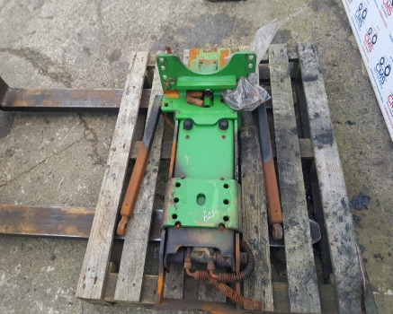 John Deere 6000 Series 6230 Pick Up Hitch For Parts Al171102, Al212818, Al222240 - Frame/ Chassis: picture 2 John Deere 6000 Series 6230 Pick Up Hitch For Parts Al171102, Al212818, Al222240 - Frame/ Chassis: picture 2