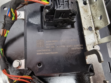 John Deere 6145r, 6r Series, Ecu Multi Functional Controller Al210192, Al211937 - ECU: picture 3 John Deere 6145r, 6r Series, Ecu Multi Functional Controller Al210192, Al211937 - ECU: picture 3