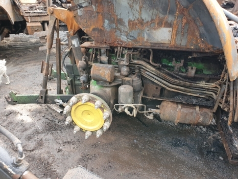 John Deere 6215r Engine, Transmission, Front, Back Axle Pto, Hydraulic, Parts - Farm tractor: picture 4 John Deere 6215r Engine, Transmission, Front, Back Axle Pto, Hydraulic, Parts - Farm tractor: picture 4