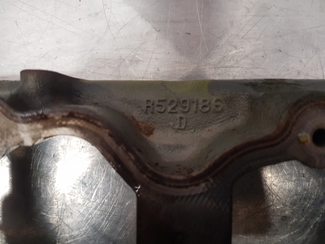 John Deere Class Arion 640, 6210r Rocker Arm Valve Re545803, R529186, Re539152 - Cylinder head for Farm tractor: picture 4 John Deere Class Arion 640, 6210r Rocker Arm Valve Re545803, R529186, Re539152 - Cylinder head for Farm tractor: picture 4