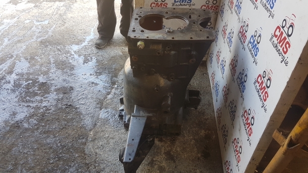 Landini Mythos Series 115 Transmision Gearbox Housing 3656400m2 - Gearbox and parts for Farm tractor: picture 2 Landini Mythos Series 115 Transmision Gearbox Housing 3656400m2 - Gearbox and parts for Farm tractor: picture 2