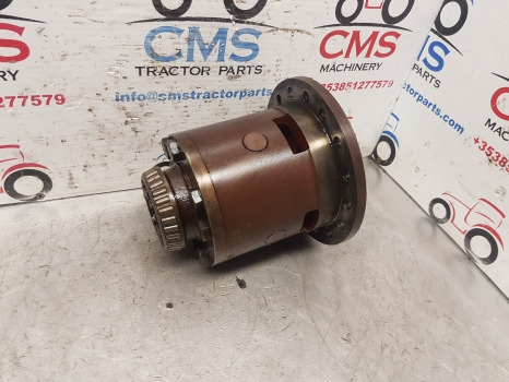 Manitou Mt425cp, Caterpillar Th62 , 172/160 Clark Hurth Differential 7380400104 - Front axle: picture 1 Manitou Mt425cp, Caterpillar Th62 , 172/160 Clark Hurth Differential 7380400104 - Front axle: picture 1