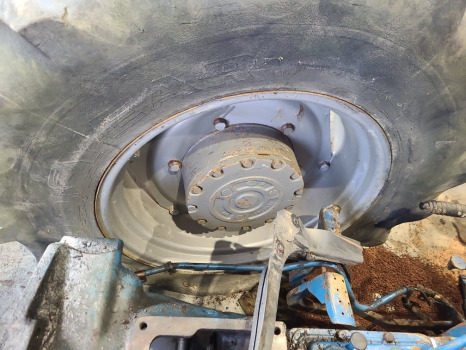 Massey Ferguson 265, 275, 290, 690, 698, 699 Front Wheel Rim 13.6.r24 - Rim for Agricultural machinery: picture 2 Massey Ferguson 265, 275, 290, 690, 698, 699 Front Wheel Rim 13.6.r24 - Rim for Agricultural machinery: picture 2