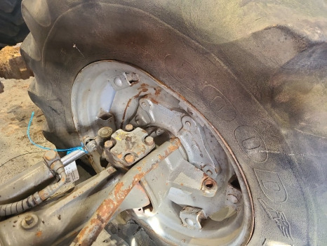Massey Ferguson 265, 275, 290, 690, 698, 699 Front Wheel Rim 13.6.r24 - Rim for Agricultural machinery: picture 3 Massey Ferguson 265, 275, 290, 690, 698, 699 Front Wheel Rim 13.6.r24 - Rim for Agricultural machinery: picture 3