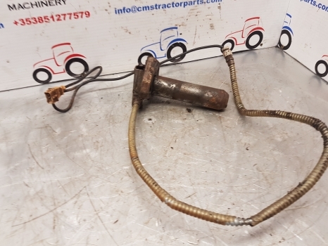 Massey Ferguson 3000, 5400, 6100, 6200, 6400 Ser 6160 Load Sensor Pin 3713763m1 - Sensor for Farm tractor: picture 3 Massey Ferguson 3000, 5400, 6100, 6200, 6400 Ser 6160 Load Sensor Pin 3713763m1 - Sensor for Farm tractor: picture 3