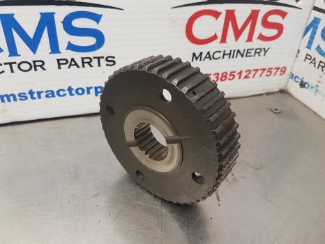 Massey Ferguson 50b, 60, 40b, 50a Mf 40 Transmission Front Hub 1754523m1 - Transmission for Backhoe loader: picture 3 Massey Ferguson 50b, 60, 40b, 50a Mf 40 Transmission Front Hub 1754523m1 - Transmission for Backhoe loader: picture 3