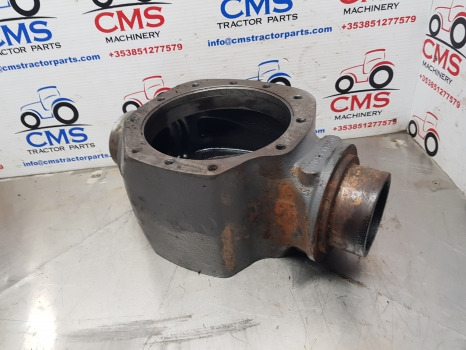 Massey Ferguson 5612 Front Axle Centre Housing 7300111301, 730.01.113.61 - Front axle for Farm tractor: picture 3 Massey Ferguson 5612 Front Axle Centre Housing 7300111301, 730.01.113.61 - Front axle for Farm tractor: picture 3
