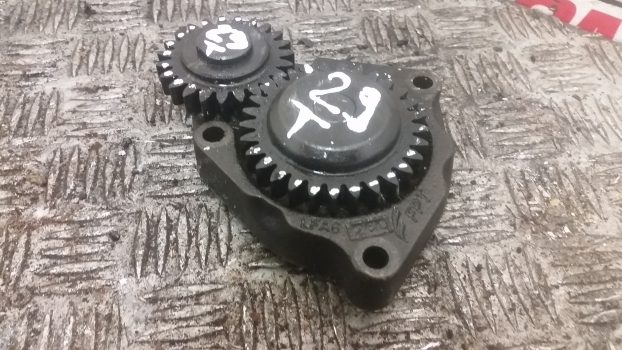 New Holland T5.100, T5.110, T5.120 Engine Oil Pump 5801365117 - Oil pump for Farm tractor: picture 4 New Holland T5.100, T5.110, T5.120 Engine Oil Pump 5801365117 - Oil pump for Farm tractor: picture 4