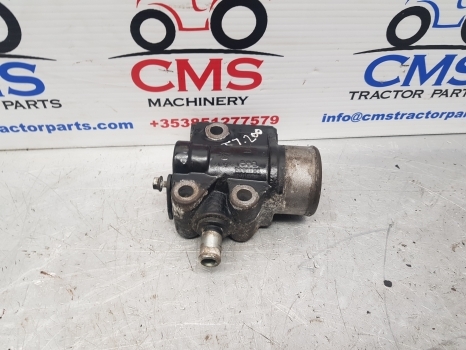 New Holland T7.200, T6000 Engine Cooling Support 2831181, 2859452, 504362896 - Cooling system for Agricultural machinery: picture 2 New Holland T7.200, T6000 Engine Cooling Support 2831181, 2859452, 504362896 - Cooling system for Agricultural machinery: picture 2