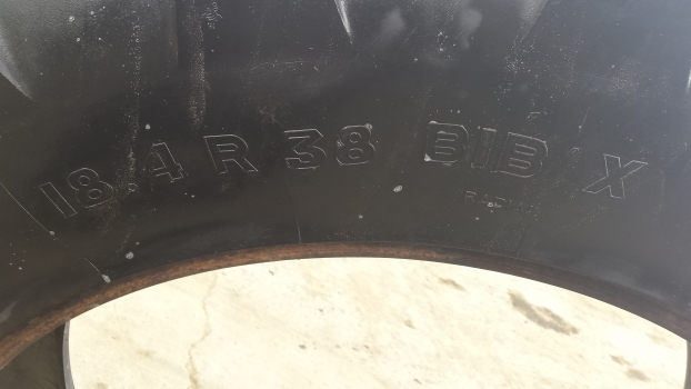 Old Stock Old Stock 18.4 R 38 Michelin - Tire for Agricultural machinery: picture 2 Old Stock Old Stock 18.4 R 38 Michelin - Tire for Agricultural machinery: picture 2