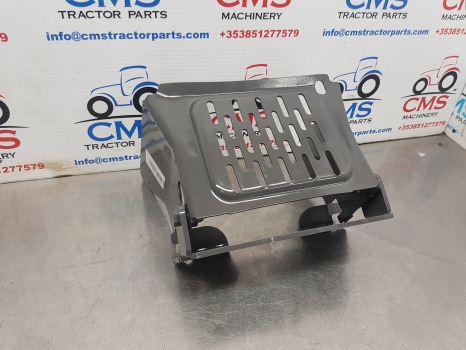 Ford, New Holland 40 Series, Ts Series, 7840, Ts110, Pto Guard, Shield 82005822 - Spare parts for Farm tractor: picture 2 Ford, New Holland 40 Series, Ts Series, 7840, Ts110, Pto Guard, Shield 82005822 - Spare parts for Farm tractor: picture 2