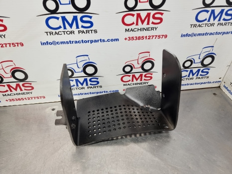 Mccormick Xtx 165, Xtx145 Tier 3 Pto Guard, Shield, 712743a1 - Spare parts for Farm tractor: picture 2 Mccormick Xtx 165, Xtx145 Tier 3 Pto Guard, Shield, 712743a1 - Spare parts for Farm tractor: picture 2