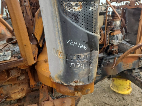 Valtra T174ea Engine exhaust stack pipe - Engine and parts for Agricultural machinery: picture 5 Valtra T174ea Engine exhaust stack pipe - Engine and parts for Agricultural machinery: picture 5