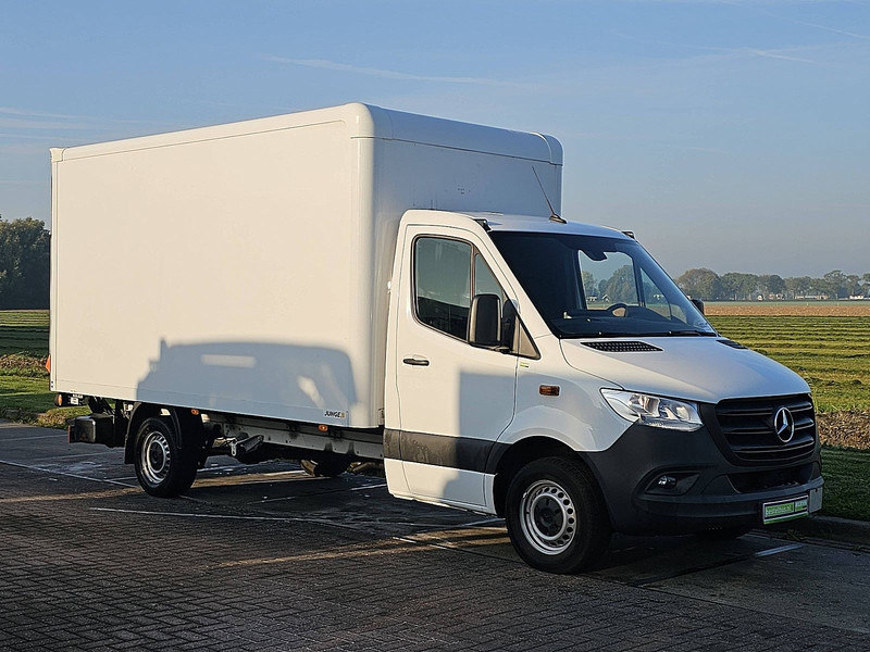 Mercedes-Benz Sprinter 317 Bakwagen Laadklep! - Box van: picture 4 Mercedes-Benz Sprinter 317 Bakwagen Laadklep! - Box van: picture 4