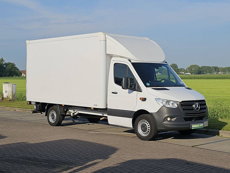 Mercedes-Benz Sprinter 317 Bakwagen Laadklep! - Box van: picture 4 Mercedes-Benz Sprinter 317 Bakwagen Laadklep! - Box van: picture 4