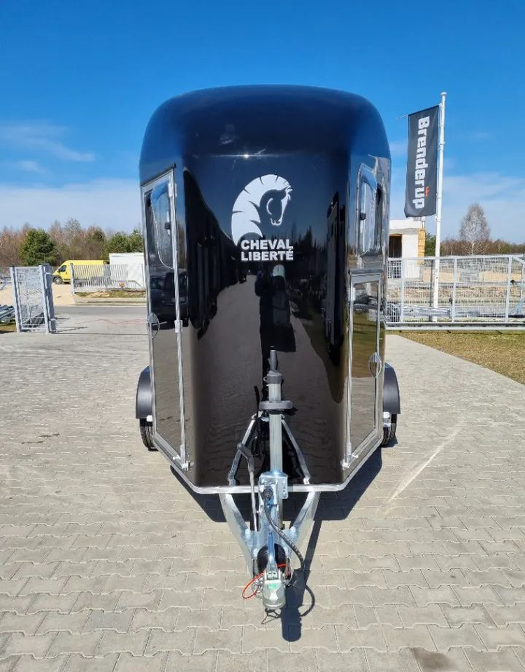 CHEVAL LIBERTÉ Gold 3 - przyczepa dla dwóch koni | siodlarnia | 2000kg DMC - Horse trailer: picture 5 CHEVAL LIBERTÉ Gold 3 - przyczepa dla dwóch koni | siodlarnia | 2000kg DMC - Horse trailer: picture 5