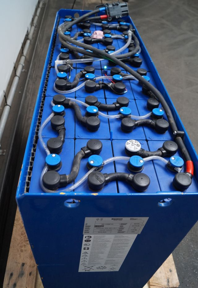 Hawker unknown | Battery 48V775Ah 48 5 PZMM775 Year 2023 weight 1132 kg sn. 8087 - Battery for Material handling equipment: picture 2 Hawker unknown | Battery 48V775Ah 48 5 PZMM775 Year 2023 weight 1132 kg sn. 8087 - Battery for Material handling equipment: picture 2