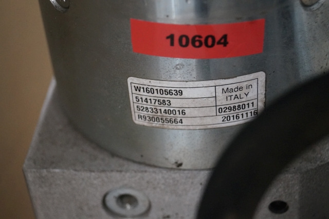 Jungheinrich 51417583 | Pumpmotor with tank and valve block 24V 2,2KW code R9320 - Hydraulic pump for Material handling equipment: picture 2 Jungheinrich 51417583 | Pumpmotor with tank and valve block 24V 2,2KW code R9320 - Hydraulic pump for Material handling equipment: picture 2