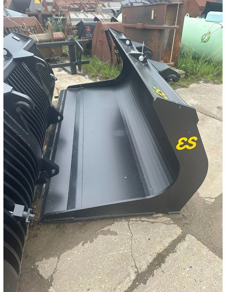 Eurosteel Puinbak met inlegschaal, 2600 liter, ongebruikt - Bucket for Construction machinery: picture 3 Eurosteel Puinbak met inlegschaal, 2600 liter, ongebruikt - Bucket for Construction machinery: picture 3