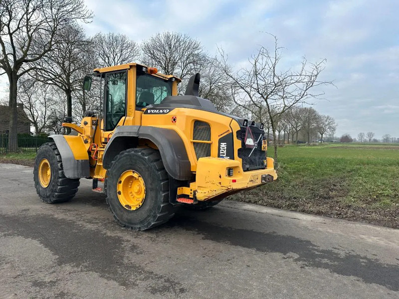 Volvo L120 H - Wheel loader: picture 3 Volvo L120 H - Wheel loader: picture 3